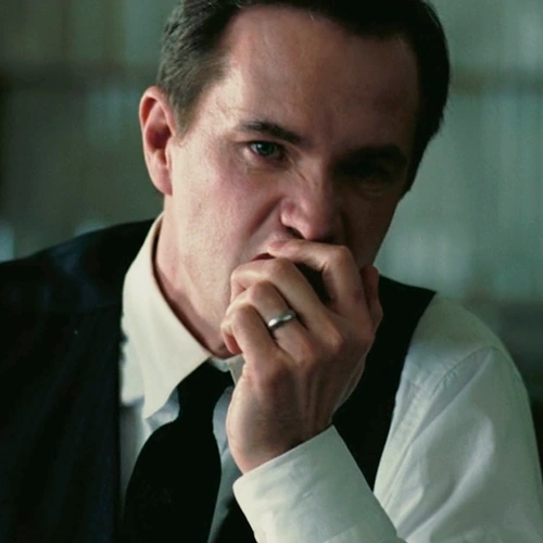 Arquivo:OPH Patrick Blackett.png