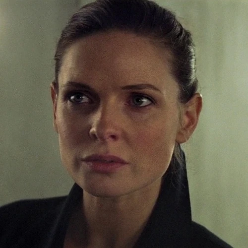 Arquivo:Ilsa Faust (MI6).jpg