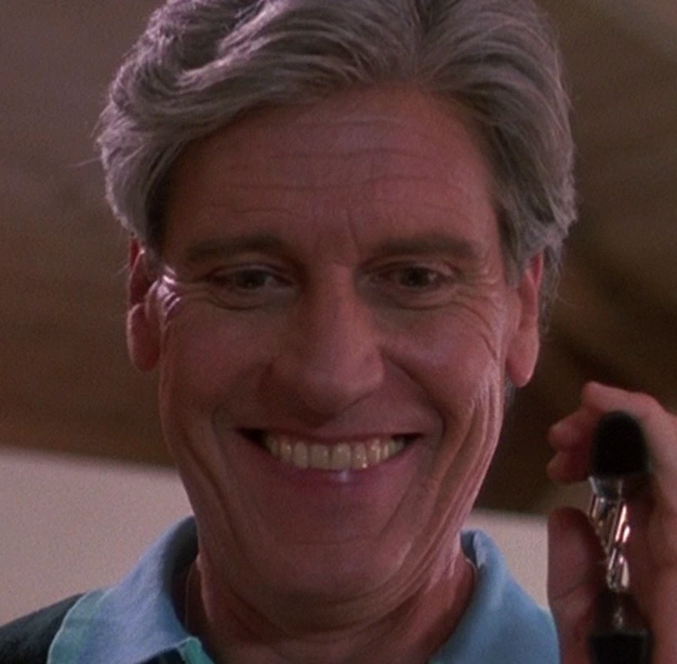 Arquivo:Atração Mortal (1989) - Reitor Big Bud.png