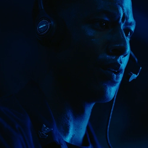 Arquivo:TGMAVERICK Comms Technician 2.png