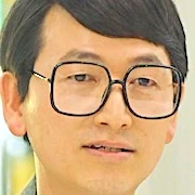 Arquivo:Kim Song-Il - Agência de Celebridades.jpg