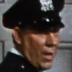 Arquivo:Modelos 1944 - Mac, o policial.png