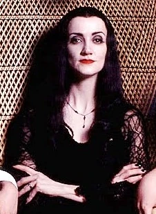 Arquivo:Morticia Addams (Saban).jpg