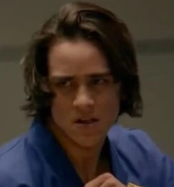 Arquivo:Xander Cobra Kai.jpg