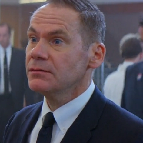 Arquivo:126 Campaign Door Guy.png