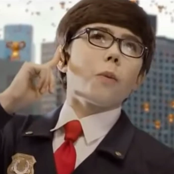 Arquivo:Agente Oliver - Esquadrão Bizarro O Filme.png