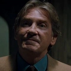 Arquivo:Dr. Wrenn.png