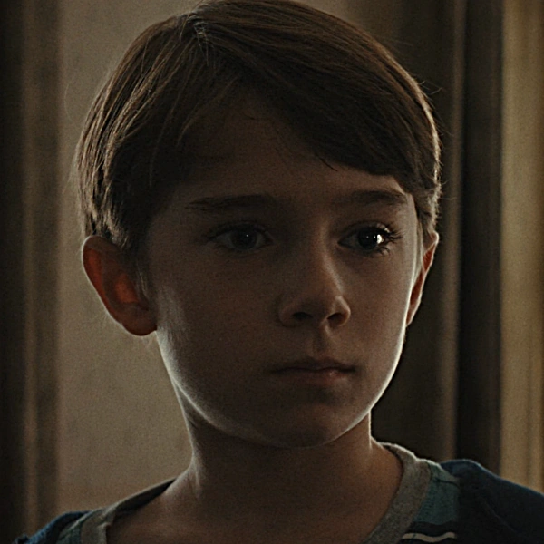 Arquivo:Alex Lilly (AHDM).png