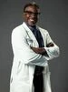 Dr. Elias Kronish em Future Man: O Viajante do Tempo