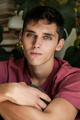 Grayson "Gray" Spencer em Silver e o Livro dos Sonhos