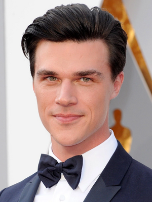 Finn Wittrock.jpg