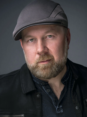 Christopher Sabat.png