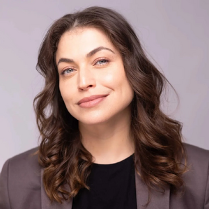 CarolCosta.jpg