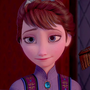 Rainha Iduna em Frozen: Uma Aventura Congelante