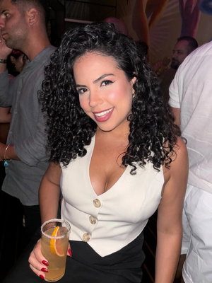 Larissa Lorena.jpg
