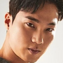 An Gun-Uk em Inspetora Koo Kyung-Yi