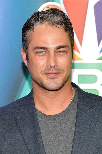 Arquivo:Taylor Kinney.webp