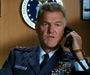 Comte. Gilmour em Austin Powers: 000 - Um Agente Nada Discreto