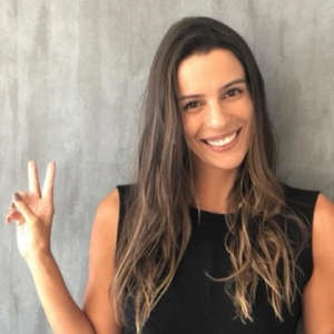 Marcela Vasconcellos.png