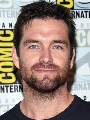 Antony Starr.jpg