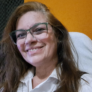 Claudia Carli (Dubladora).jpeg