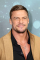 Alan Ritchson