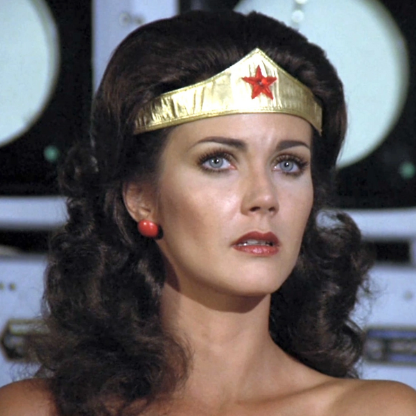 Arquivo:A Mulher-Maravilha (1975).png