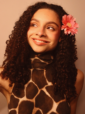 Bia Vasconcellos.jpg