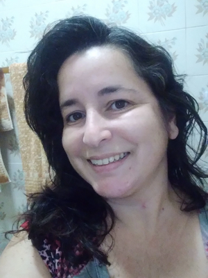 Cecília Fernandes.png