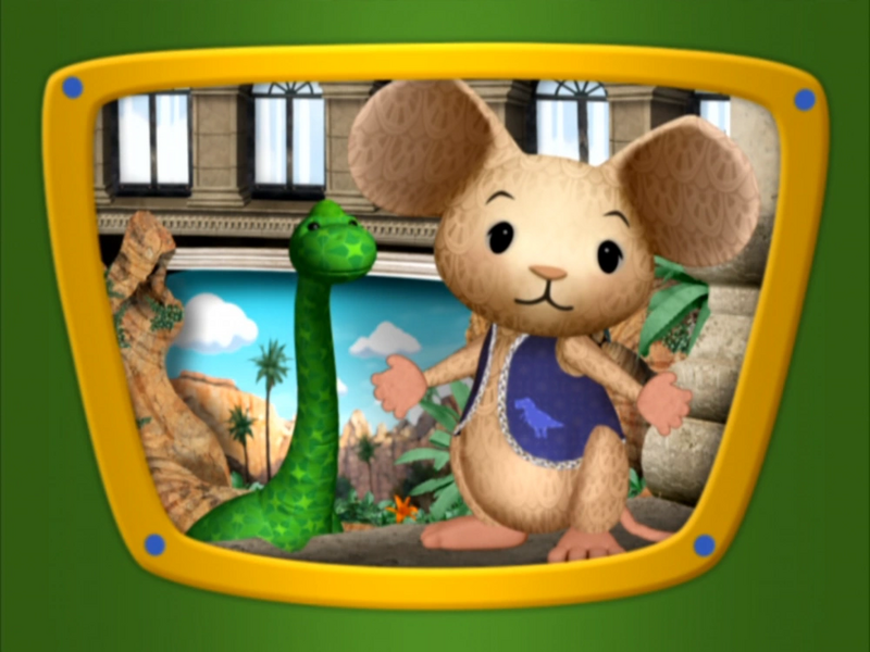 Arquivo:Brachio and mouse.png