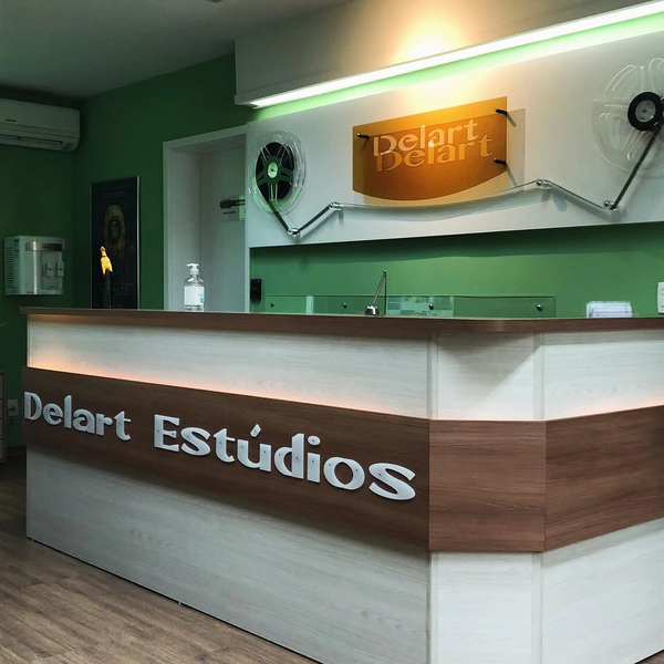 Arquivo:RecepçãoDelart.png