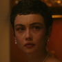 Violet Johnson em Não Se Preocupe, Querida