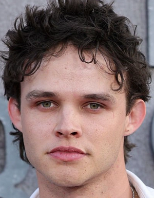 Curran Walters.png