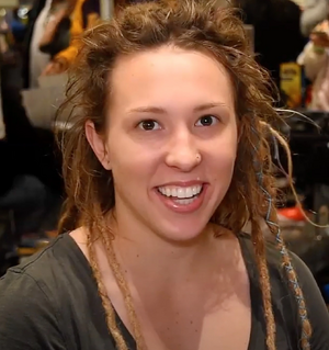 Mary Gibbs (Adulta).webp