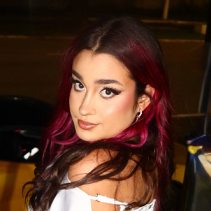 Emilly Vick.png