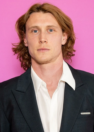 George MacKay.jpg