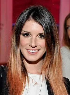 Shenae Grimes.png