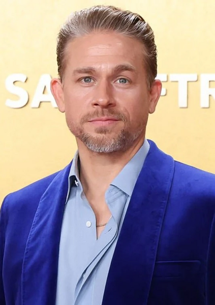 Arquivo:Charlie Hunnam.jpg