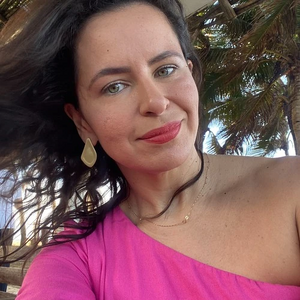 Juliana Gomes.jpg