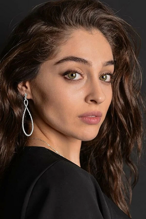 Cemre Baysel.jpg