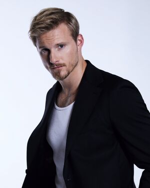 Alexander Ludwig.jpg