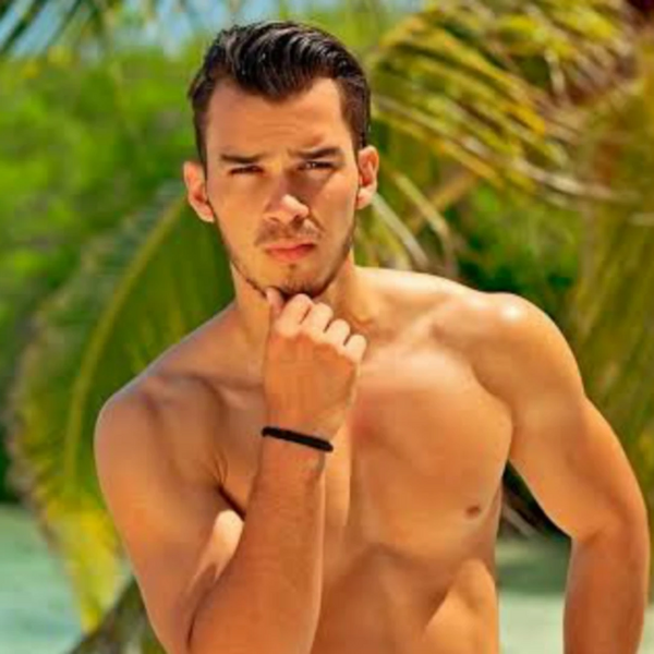 Arquivo:Brandon Castañeda.jpg