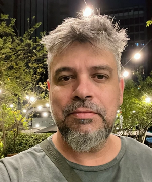 Gira de Oliveira.jpg