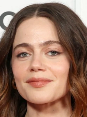 Molly Gordon.jpg