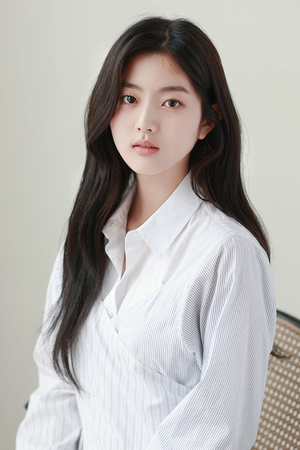 Shin Eun-Soo.jpg