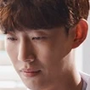 Kang Suk-Bum em W - Dois Mundos (H2D)