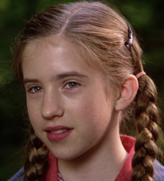 Arquivo:Beverly criança 90.png