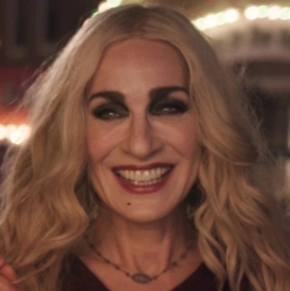 Arquivo:Sarah Sanderson (Abracadabra 2).png