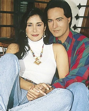 Por Amarte Tanto.jpeg