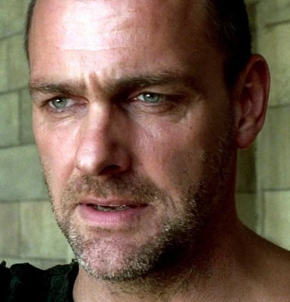 Arquivo:Titus Pullo.png